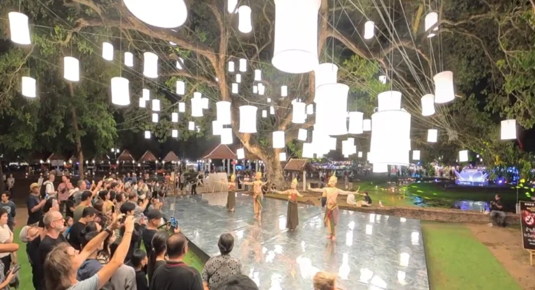 Festival de loy krathong à Sukhotai