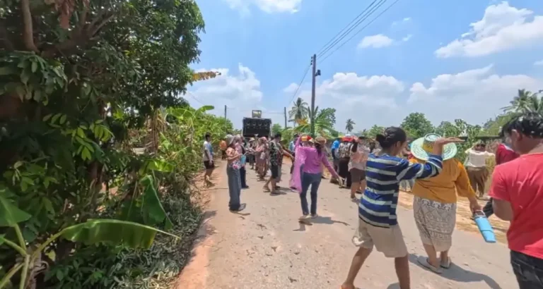 Photo illustrant l'article : SONGKRAN EN ISAN : Fête de l&rsquo;eau & rencontres au village ! 🇹🇭