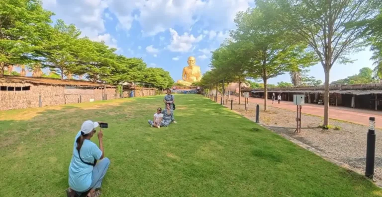 Photo illustrant l'article : VISITE KHAO YAI : Aventure Sauvage, Sangsues & Cascade Mythique
